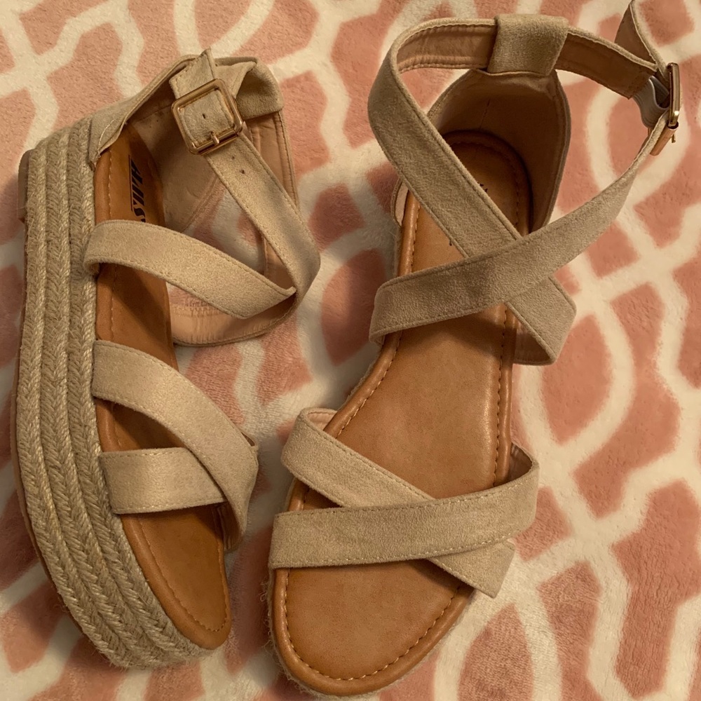 AMS sandals, size 10